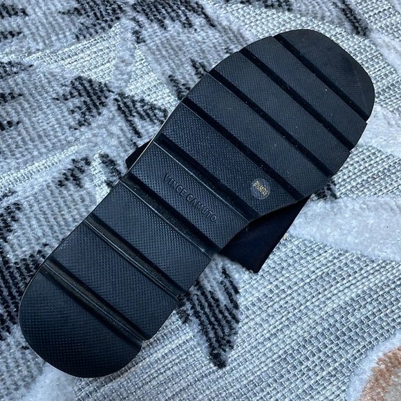 Vince Camaro black slides size 8.5 M 39 - Picture 4 of 4